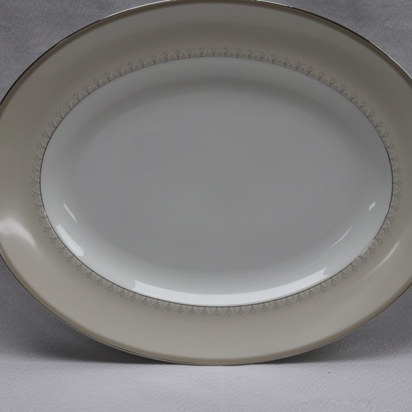 Wedgwood Other - WEDGWOOD KNIGHTSBRIDGE OVAL SERVING PLATTER